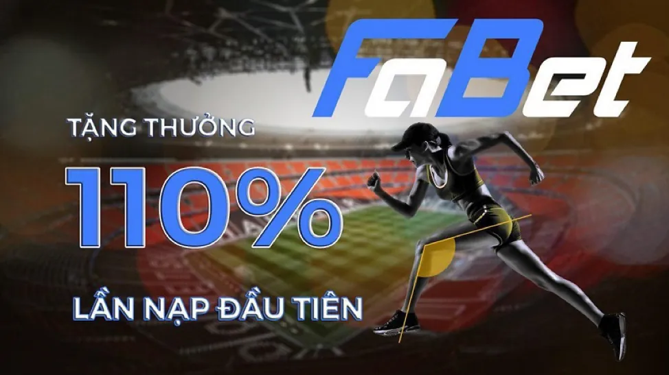 Đại diện hỗ trợ khách hàng mayclup thân thiện đang giúp đỡ người chơi